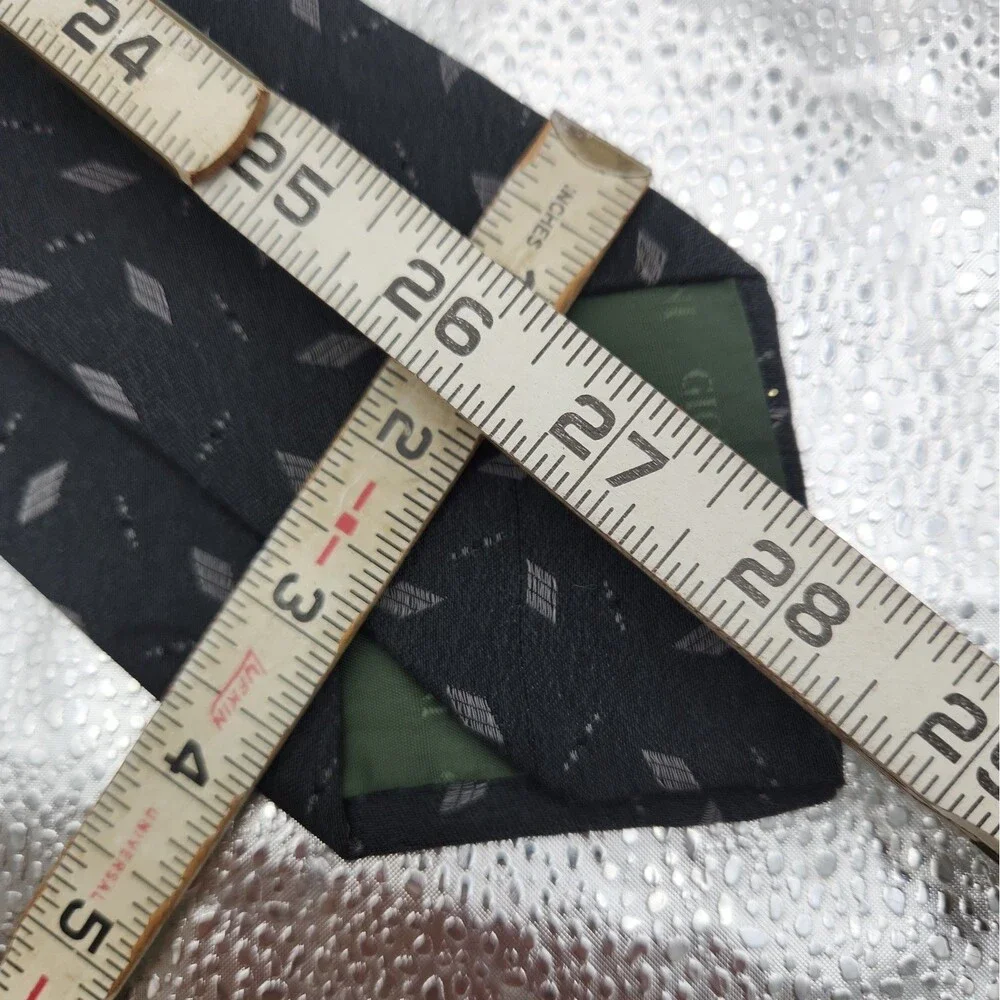 Tie GIORGIO ARMANI Cravatte Gray Geometric Diamonds Italy 100% Silk Necktie VTG